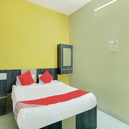 Oyo Flagship 48365 Hotel Shiva'S Castle Chalisgaon Εξωτερικό φωτογραφία