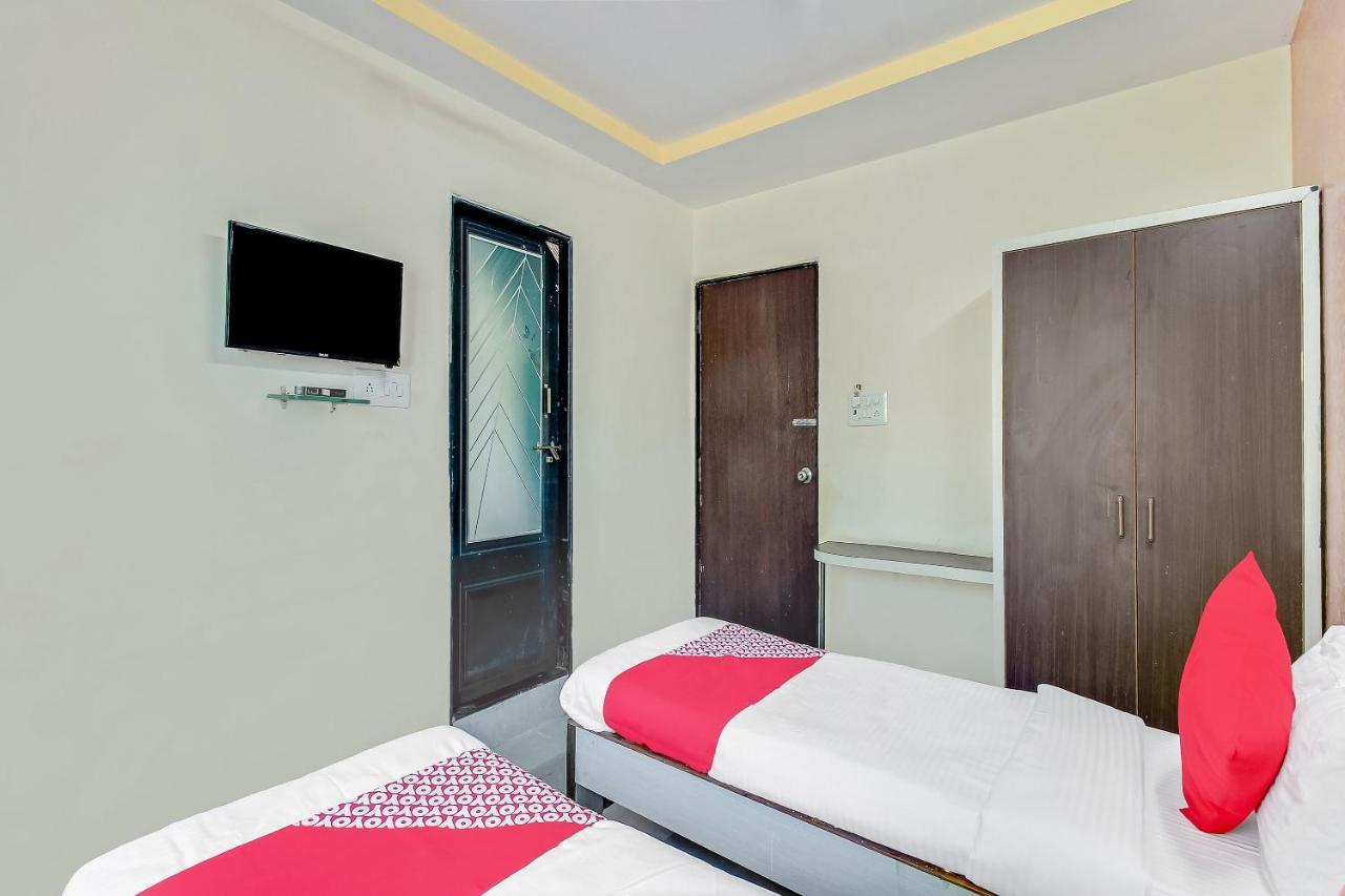 Oyo Flagship 48365 Hotel Shiva'S Castle Chalisgaon Εξωτερικό φωτογραφία