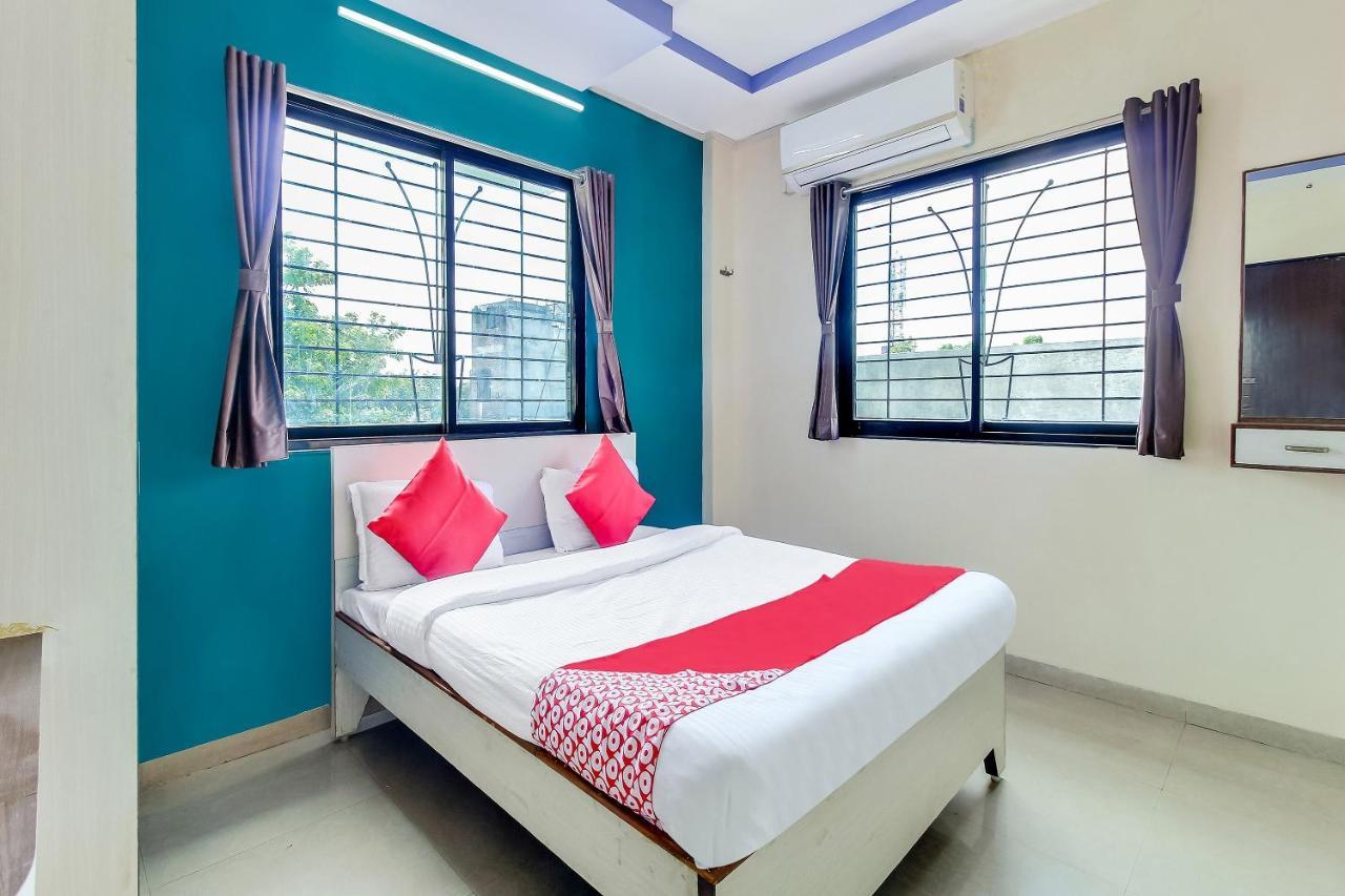 Oyo Flagship 48365 Hotel Shiva'S Castle Chalisgaon Εξωτερικό φωτογραφία