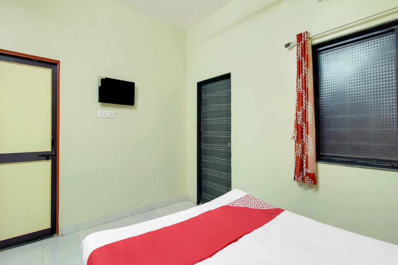 Oyo Flagship 48365 Hotel Shiva'S Castle Chalisgaon Εξωτερικό φωτογραφία